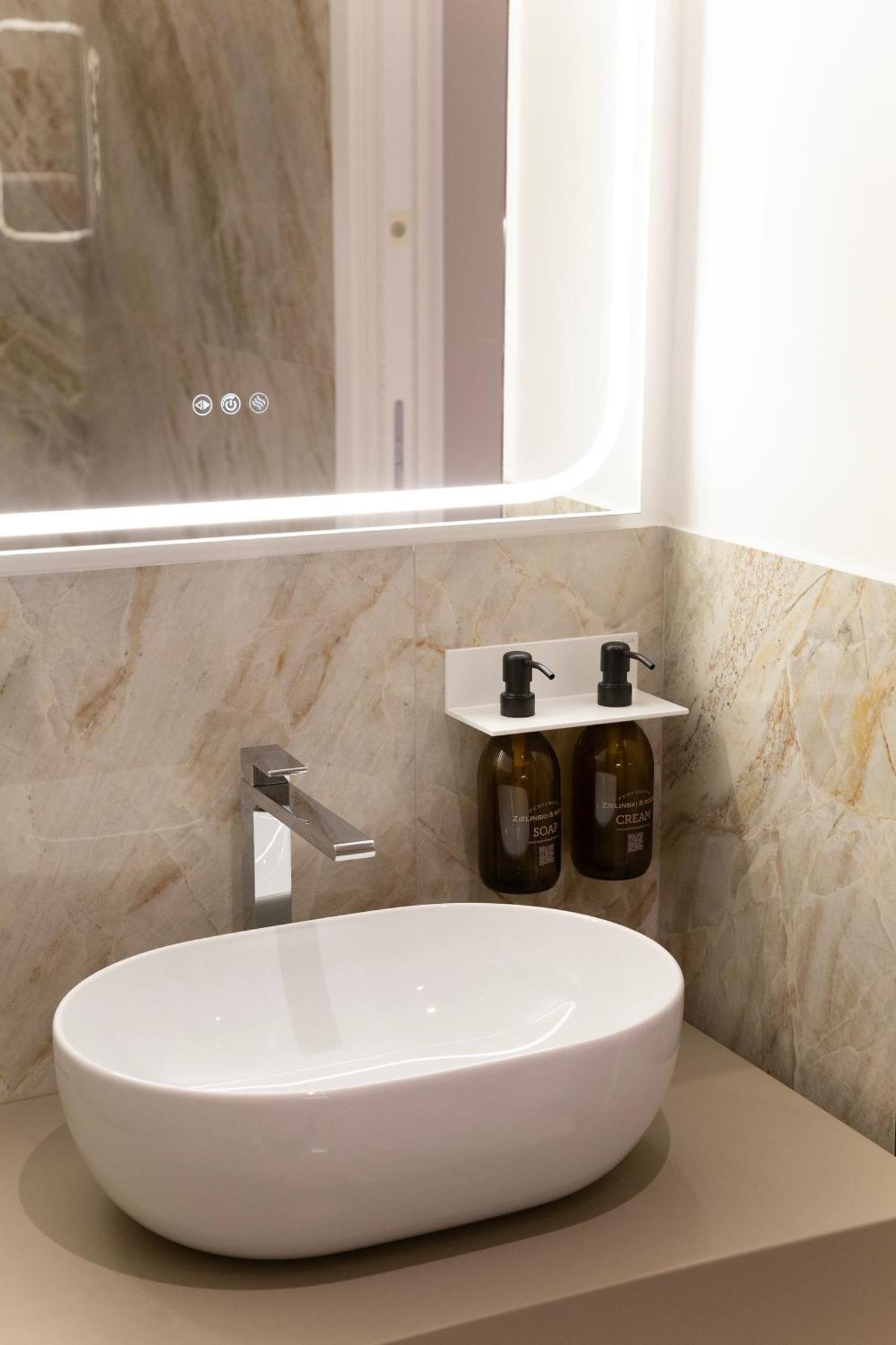 56 Orange Street Luxury Accommodation Roma Exterior foto